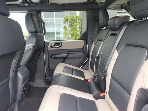 Used 2024 Ford Bronco Wildtrak AWD/4WD image 28
