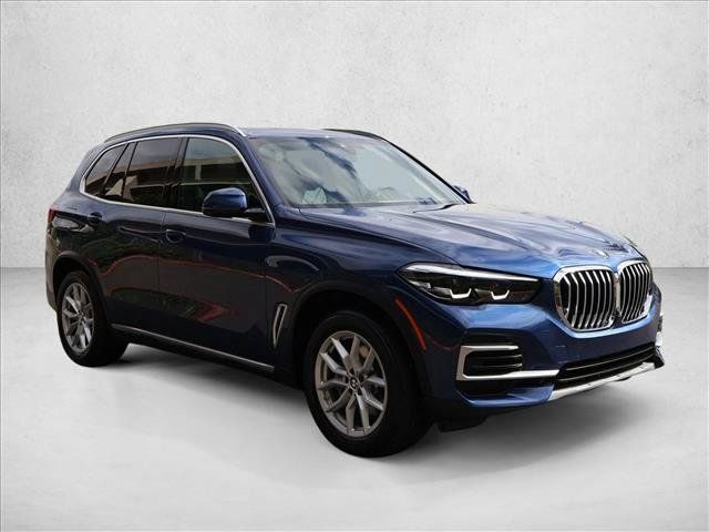 Used 2023 BMW X5 xDrive40i w/ Premium Package AWD/4WD image 4