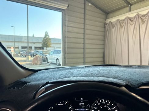 Used 2018 Nissan Pathfinder SL w/ Midnight Edition Package FWD image 23