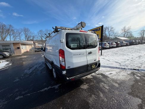 Used 2019 Ford Transit 250 130 Low Roof w/ Exterior Upgrade Package image 7