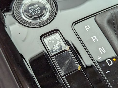 New 2026 Kia Niro EX FWD image 24