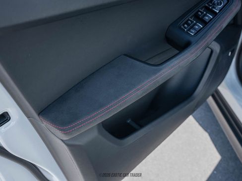 Used 2024 Porsche Macan GTS image 35