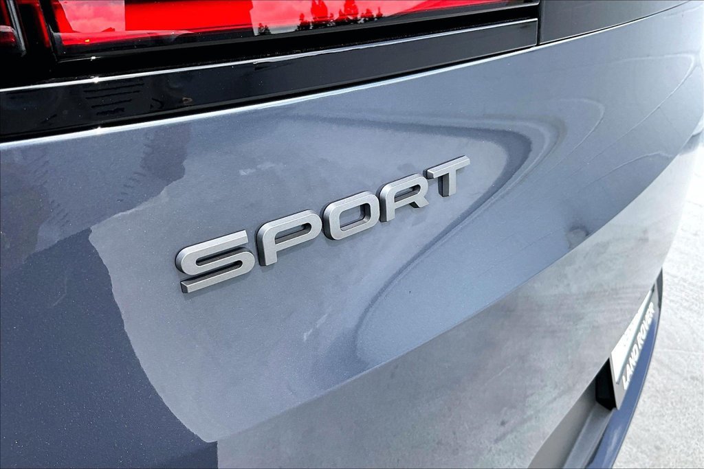 New 2027 Land Rover Range Rover Sport SE AWD/4WD image 9