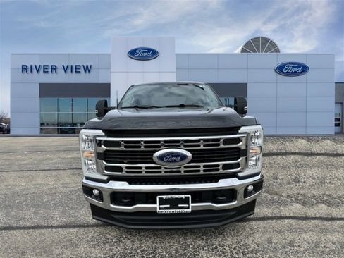 Used 2024 Ford F250 XLT image 2