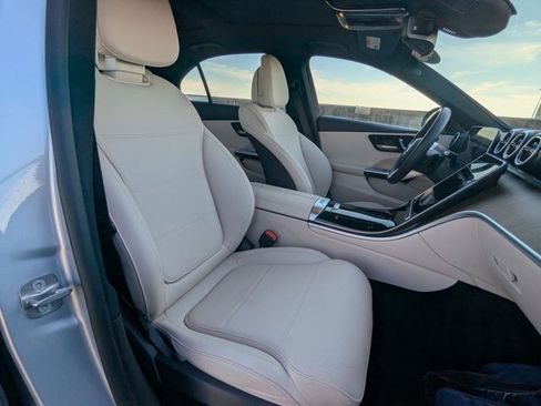 Used 2025 Mercedes-Benz C 300 Sedan image 20