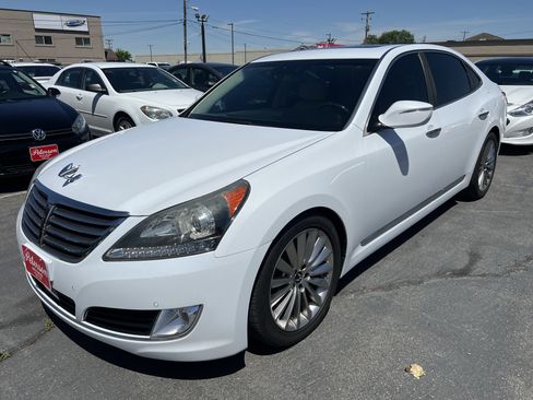 Used 2016 Hyundai Equus Signature RWD image 2