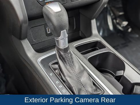 Used 2017 Ford Escape SE w/ SE Cold Weather Package AWD/4WD image 17