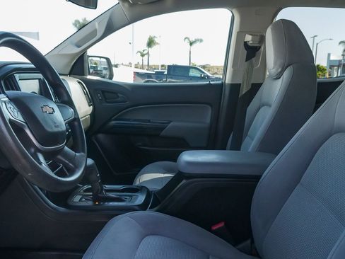 Used 2018 Chevrolet Colorado W/T w/ WT Convenience Package AWD/4WD image 17