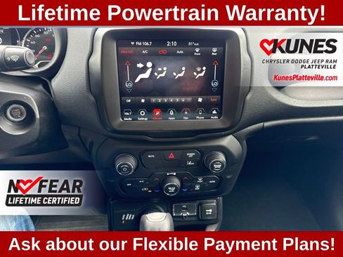 Used 2023 Jeep Renegade Latitude AWD/4WD image 23