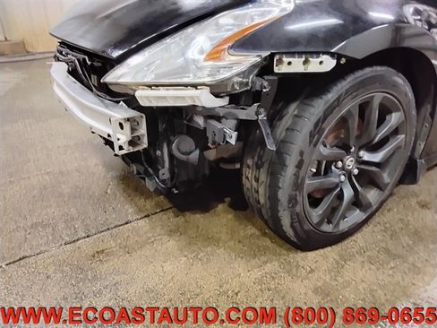 Used 2017 Nissan 370Z Coupe RWD image 15