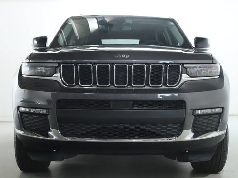 Used 2023 Jeep Grand Cherokee L Limited AWD/4WD image 6