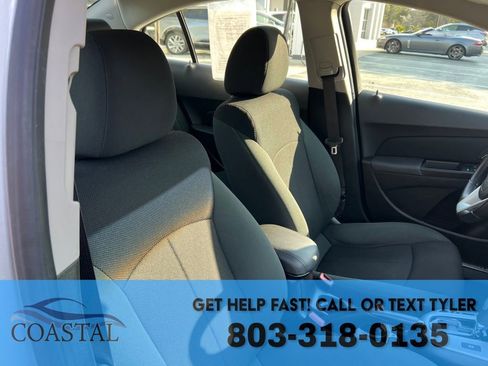 Used 2011 Chevrolet Cruze Eco image 25