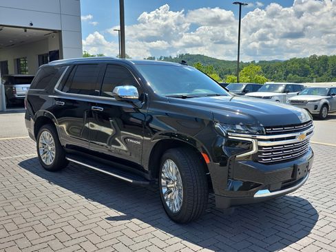 Used 2024 Chevrolet Tahoe Premier AWD/4WD image 3