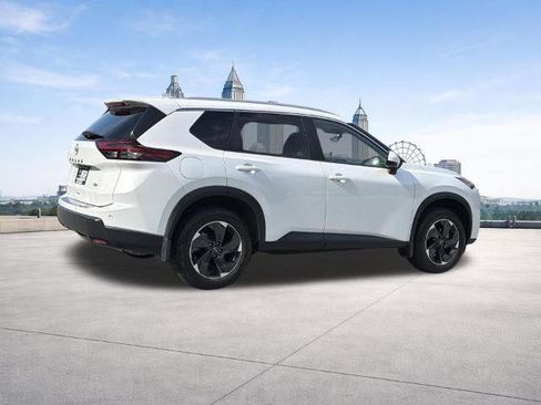 Certified 2024 Nissan Rogue SV w/ SV Premium Package FWD image 28