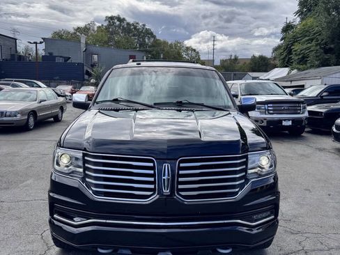 Used 2016 Lincoln Navigator Select image 3