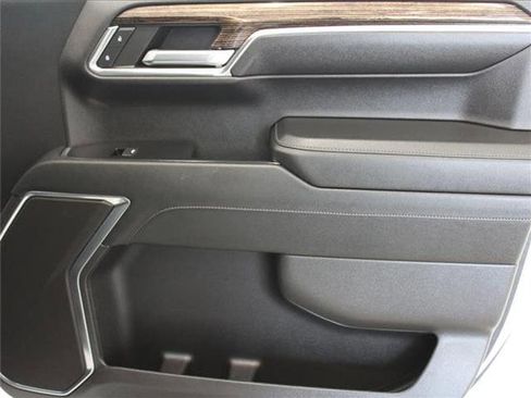 Used 2024 GMC Sierra 1500 Elevation w/ LPO, Elevation Black Package image 25