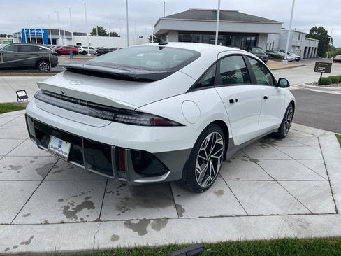 New 2025 Hyundai Ioniq 6 SEL image 5