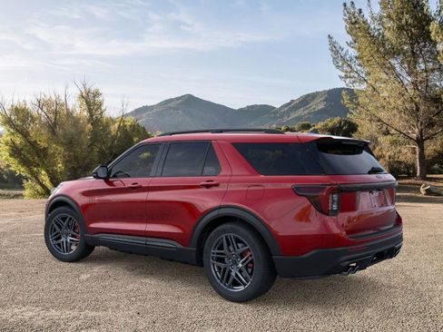 Used 2025 Ford Explorer ST w/ Sun And Sound Package AWD/4WD image 4