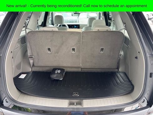 Used 2026 Hyundai Palisade Limited FWD image 3