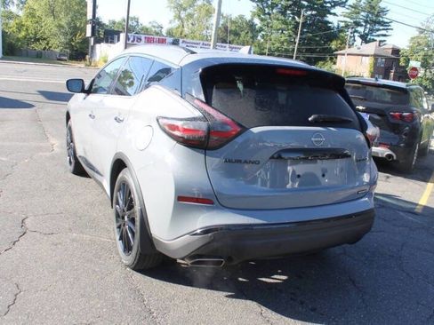 Used 2024 Nissan Murano SV w/ SV Midnight Edition Package image 9