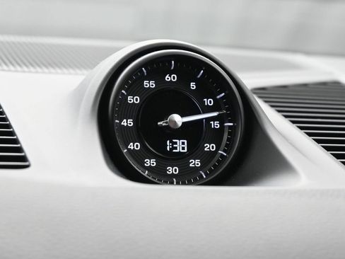 Certified 2024 Porsche Cayenne Coupe AWD/4WD image 14
