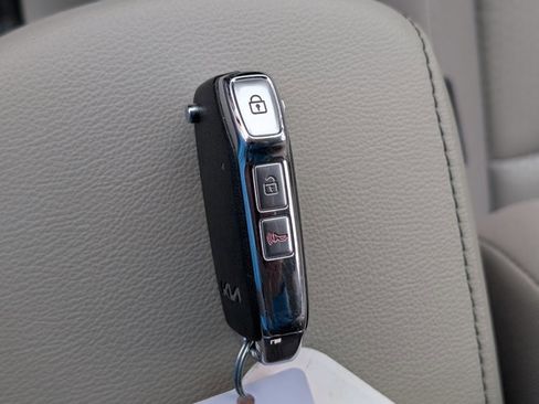 Used 2024 Kia Soul LX image 27