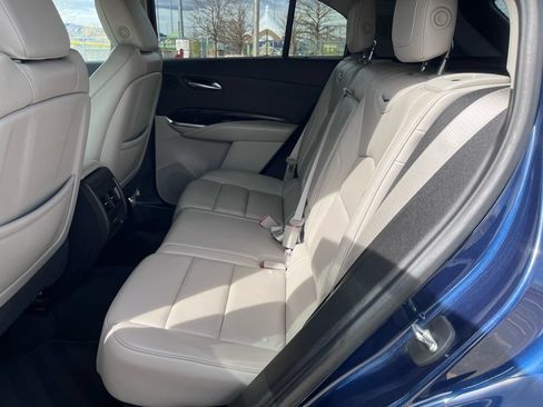 Used 2019 Cadillac XT4 Premium Luxury AWD/4WD image 23