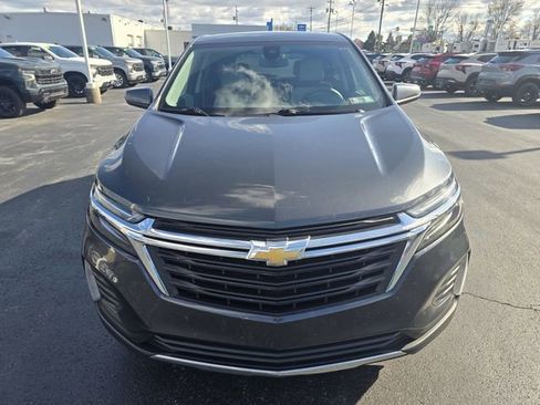 Used 2023 Chevrolet Equinox LT image 2