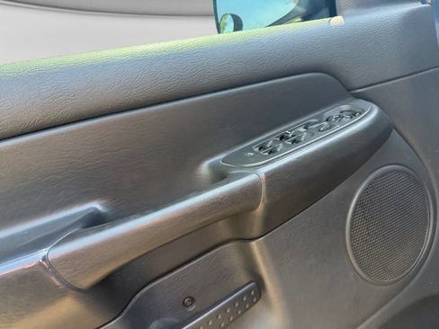 Used 2004 Dodge Ram 1500 Truck SLT AWD/4WD image 19