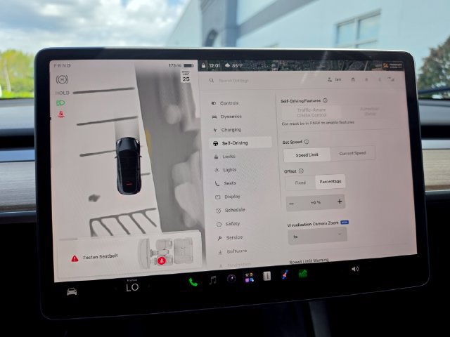 Used 2024 Tesla Model Y 2WD image 46
