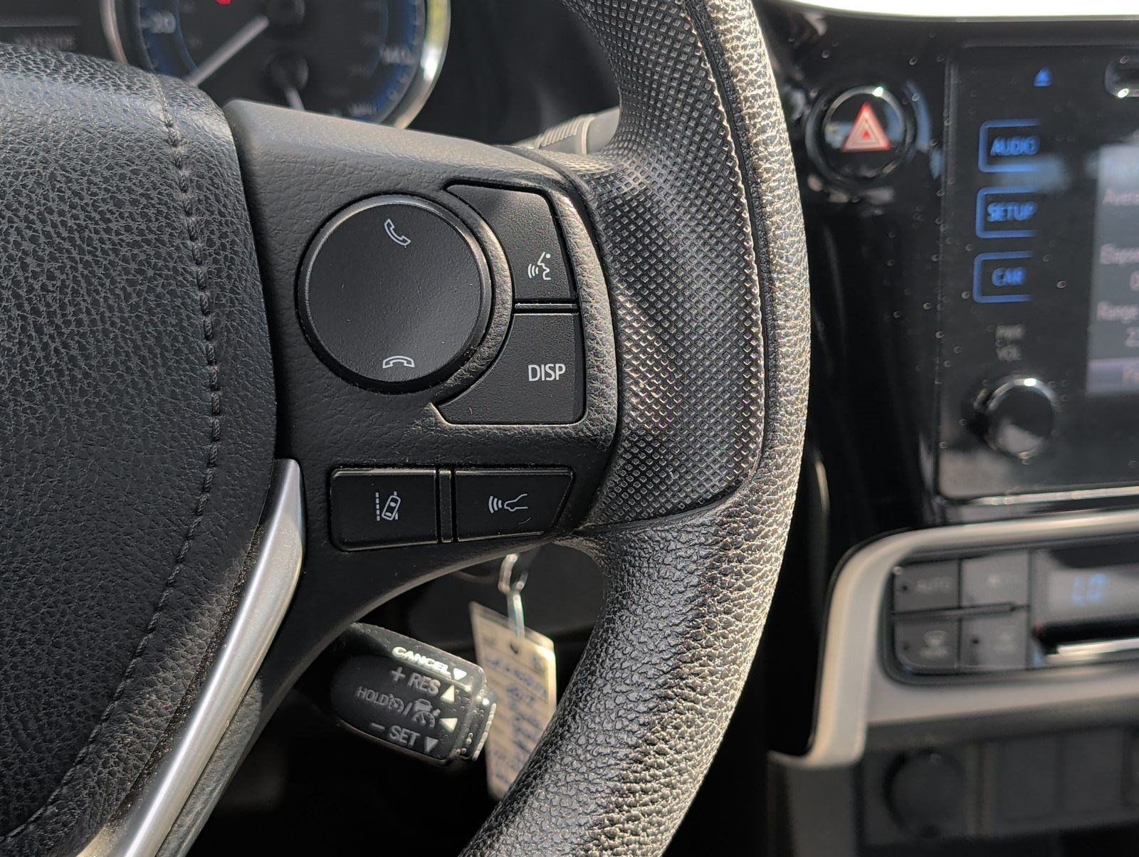 Used 2017 Toyota Corolla LE FWD image 15
