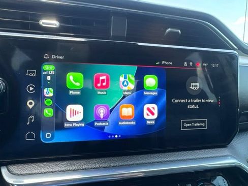 Used 2025 GMC Sierra 1500 Denali w/ Denali Reserve Package AWD/4WD image 6