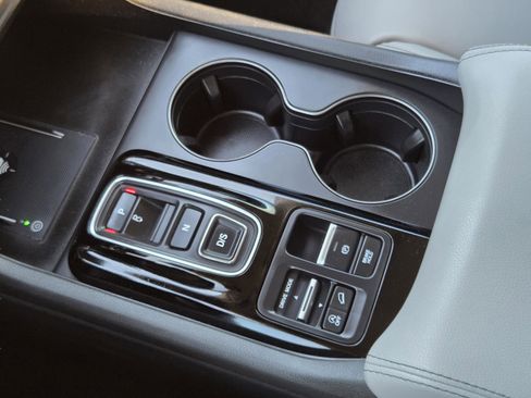 Used 2023 Honda Pilot EX-L image 16
