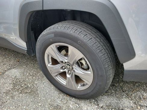 Used 2025 Toyota RAV4 XLE image 8