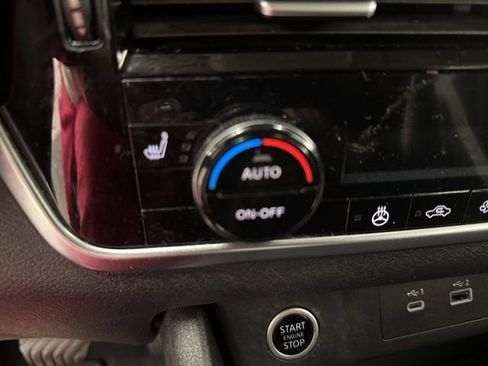 Used 2021 Nissan Rogue SV w/ Premium Package FWD image 28