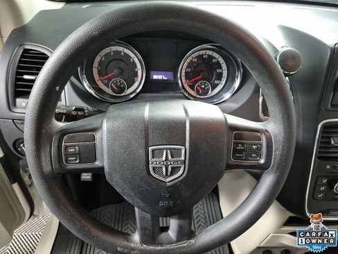 Used 2012 Dodge Grand Caravan SE FWD image 11