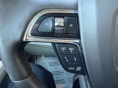 Used 2019 Lincoln Navigator Reserve image 19