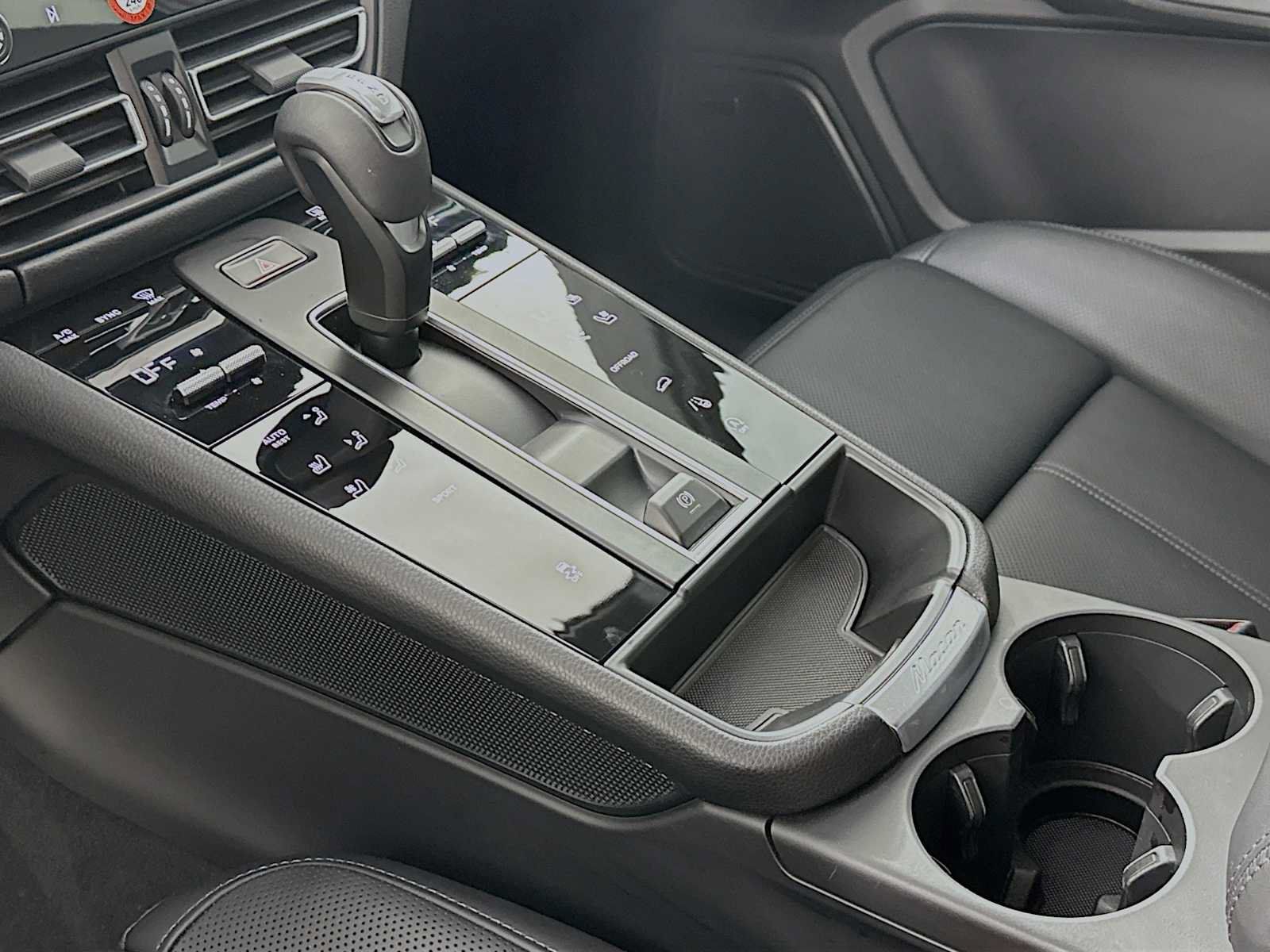 Certified 2026 Porsche Macan AWD/4WD image 20