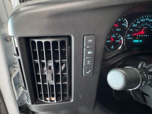 Used 2024 GMC Savana 2500 w/ Driver Convenience Package RWD image 19