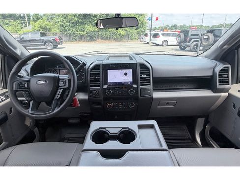 Used 2022 Ford F250 XL w/ STX Appearance Package AWD/4WD image 11
