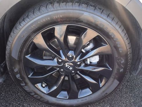 Used 2020 Kia Sorento EX FWD image 49