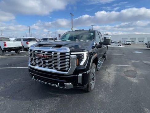 New 2026 GMC Sierra 2500 Denali w/ Technology Package AWD/4WD image 5