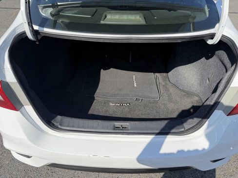 Used 2019 Nissan Sentra SV FWD image 12