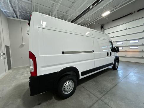 New 2026 RAM ProMaster 2500 w/ Convenience Group FWD image 6