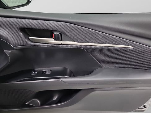 Certified 2025 Toyota Camry SE FWD image 16