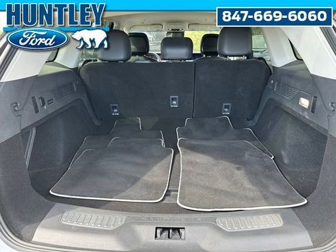 Used 2024 Lincoln Nautilus Reserve AWD/4WD image 11