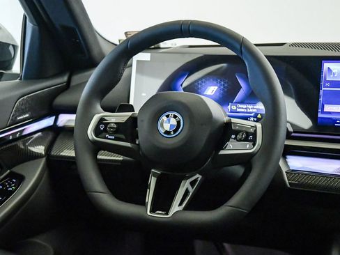 New 2026 BMW i5 eDrive40 w/ M Sport Package image 13