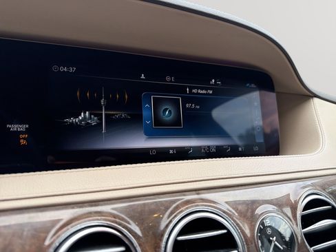 Used 2019 Mercedes-Benz S 560 Sedan image 12