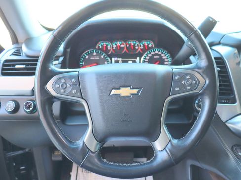 Used 2019 Chevrolet Tahoe LT AWD/4WD image 32