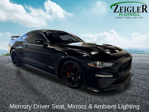 Used 2022 Ford Mustang GT Premium w/ Equipment Group 401A RWD image 7